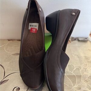Hush Puppies Brown Leather Flats Classic Slip-On Loafers